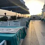 Beachway & Hotel