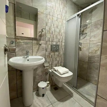 Beachway & 3*