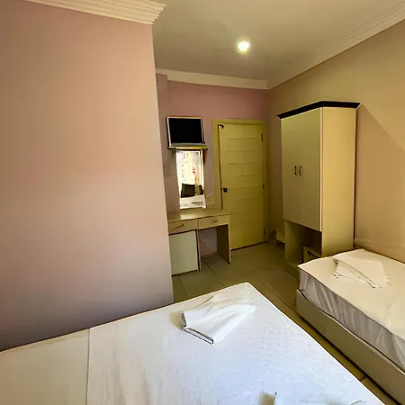Hotel Beachway &