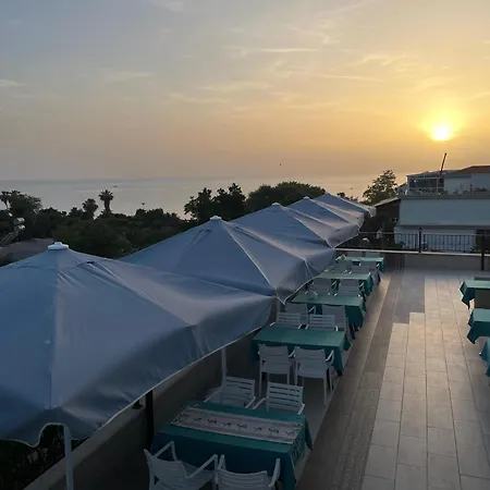 Otel Beachway & 3*