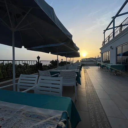 Beachway & 3* Сиде