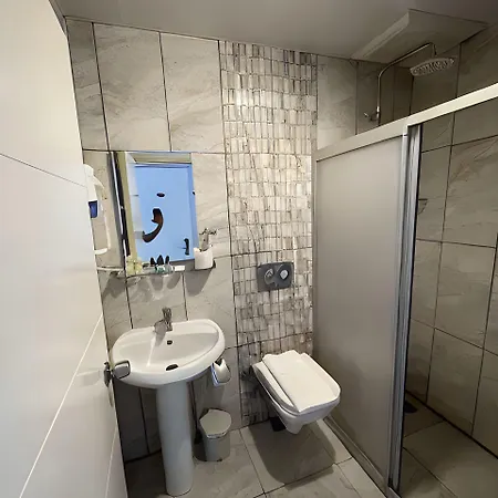 Beachway & 3*
