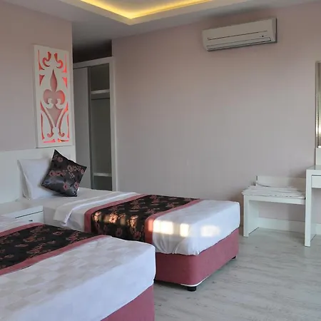 Beachway & ホテル 3*