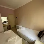 Готель Beachway & 3*