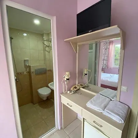 Отель Beachway & 3*