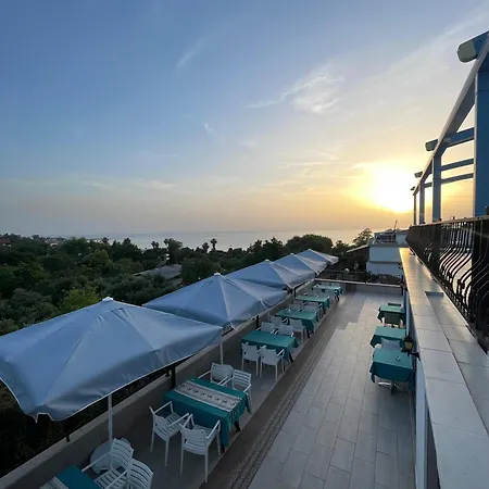 Отель Beachway &