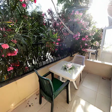 Отель Beachway &