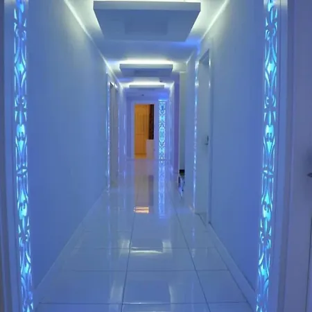 Beachway & 3*