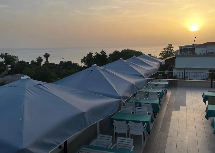 Отель Beachway & 3*