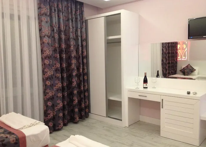 Отель Beachway &